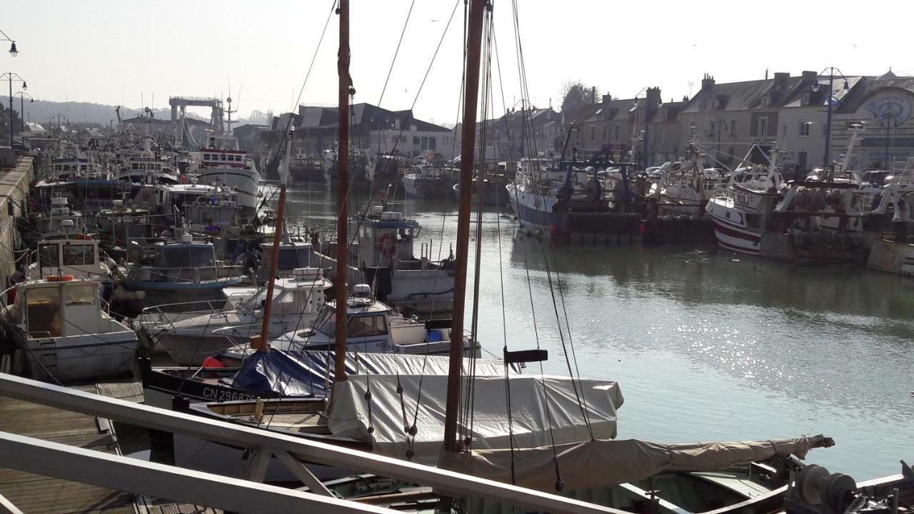 La Maison Du Postier Port-en-Bessin-Huppain Ngoại thất bức ảnh